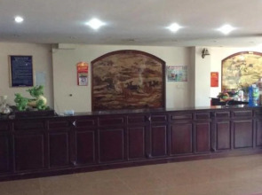 Phuong Dong Hotel