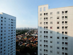 Affordable 2Br Green Pramuka Apartment With Pool View