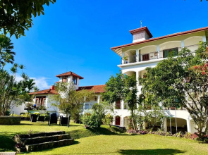 Elegant Hotel