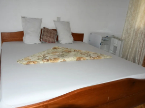 BB Tributary Hotel