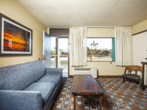 The Nautical Beachfront Resort