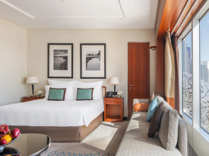 Jumeirah Emirates Towers Dubai