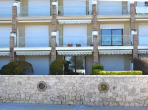 Beach-front boutique apartment Lido 113