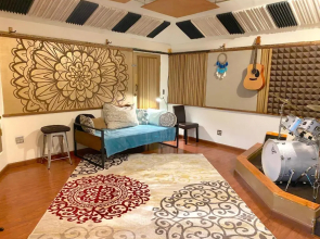 Venice beach house with pool, music studio