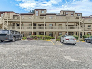 < 1/2 Mi to the Sand! Myrtle Beach Family Condo