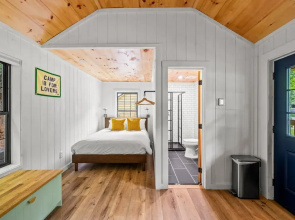 5 Cabins in Gburg Sleeps 16 Firepit Games