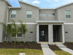 Stunning 4 Bd w/ Pool Close to Disney at Champions Gate 1158