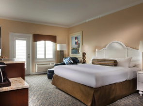 Kemah Boardwalk Inn