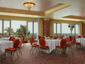 Отель Rome Marriott Park