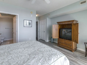 North Tower #407 3 Bedrooms 3 Bathrooms Condo