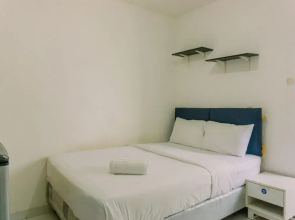 Homey And Tidy Studio Room Aeropolis Apartment