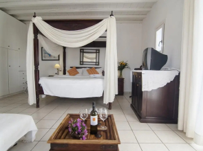 Zephyros Hotel