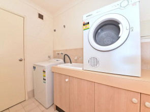 East Perth 2 x 1 Trendy Apartment