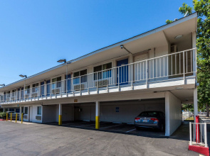 Motel 6 Sacramento, CA - Downtown