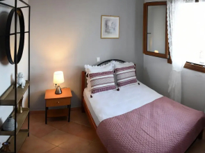 Goddesses Villa 1 in Nies