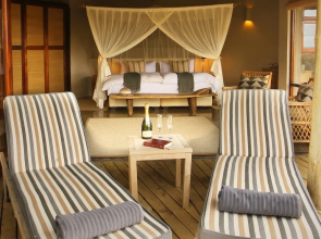 Nambiti Plains Private Game Lodge