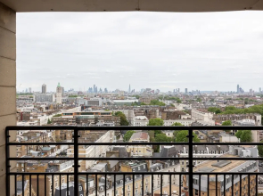 Stunning 2 bed Penthouse apartment