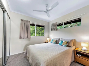 Alpha 8 on Waterson - Airlie Beach