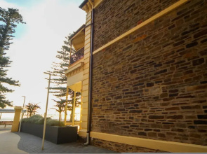 Seafield Tower Glenelg Apartment no 5