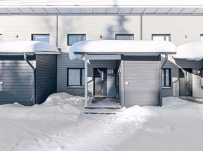 Skivillas 78 ukkohalla (2)