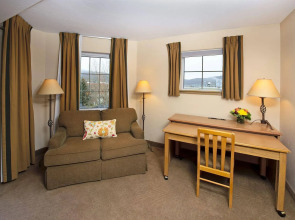 Inn & Suites at Riverwalk
