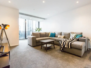 SONYA, 2BDR Southbank Apartment