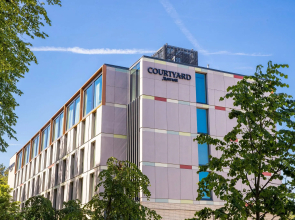 Courtyard by Marriott Edinburgh West