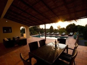 Villa Saat