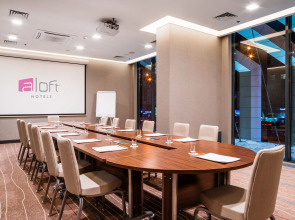 Sky Loft Hotel Kyiv by Rixwel
