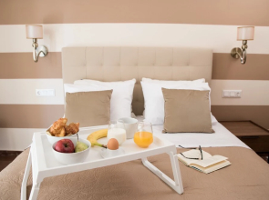 AT.thea ATHENS BOUTIQUE APARTMENTS