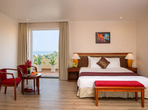 Sunny Beach Resort and Spa