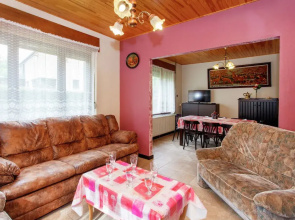 Quaint Holiday Home With Fenced Garden in Manhay