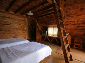 Lake-House Resort