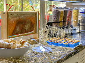 Best Western Plus Khan Hotel