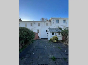 NomiHomes-Otis House-Free Parking x 2-Central -10ppl