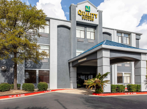 Quality Suites Austin South St. Elmo District