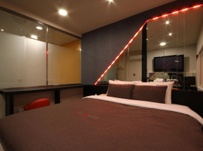 The M Hotel