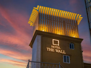 Jecheon The Wall Hotel