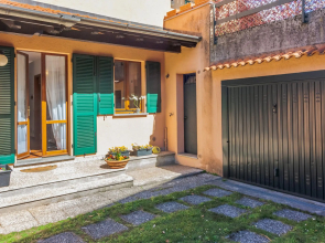 Ca' Mia in Menaggio with 3 bedrooms and 2 bathrooms