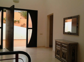 Spacious Comfortable Villa Ref T72024