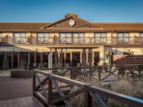 Hampshire Court Hotel & Spa