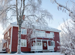 Jokkmokks Vandrarhem Åsgård
