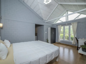 Hillcroft Bungalow