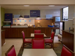 Holiday Inn Express Anderson I 85(Exit 27 Highway