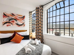 Spacious City Apartment in Birmingham