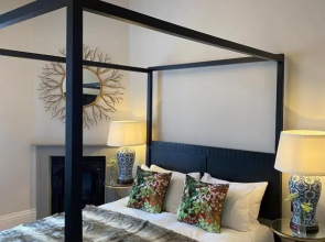 ch1 boutique stays - Deva suite