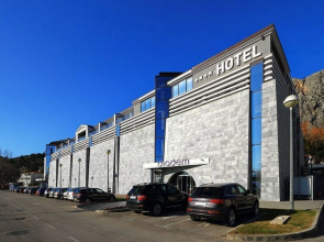 Hotel Diadem