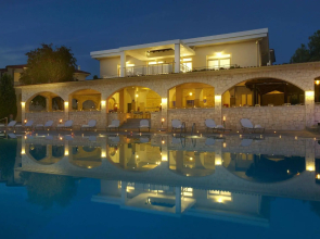 Portes Beach Hotel