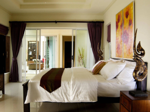 Karon Beach Walk Villa