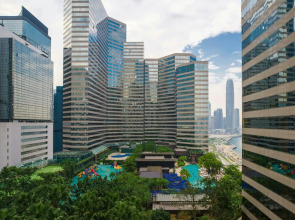 Renaissance Hong Kong Harbour View Hotel